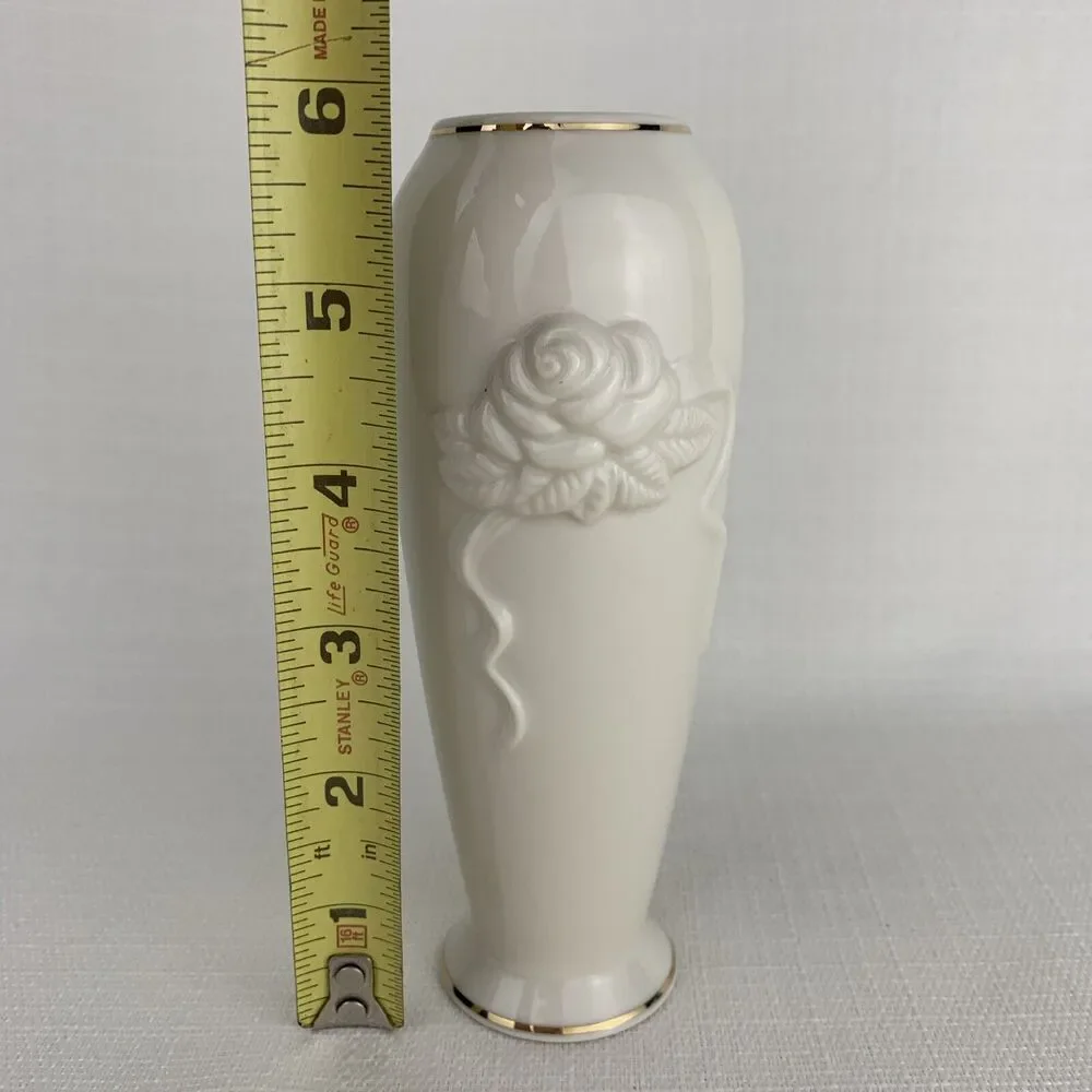 VINTAGE LENOX IVORY WHITE FINE CHINA‎ FLORAL SHARON ROSE BUD VASE Made In Usa